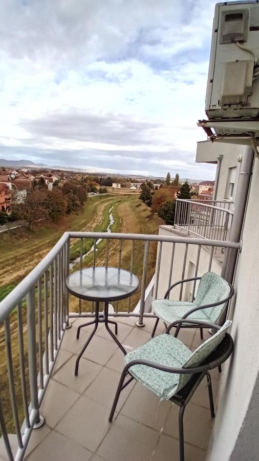 Wing 3 Apartman ,,Bc ,, Jagodina Esterno foto